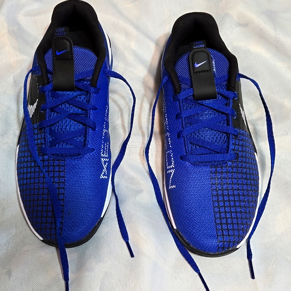 Nike Metacon 7.5 men/ women 9.5